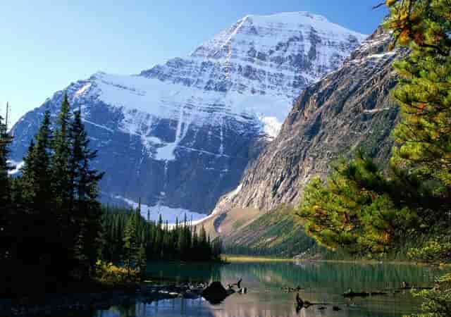 酌古沿津探滦水，扬帆起航新征程